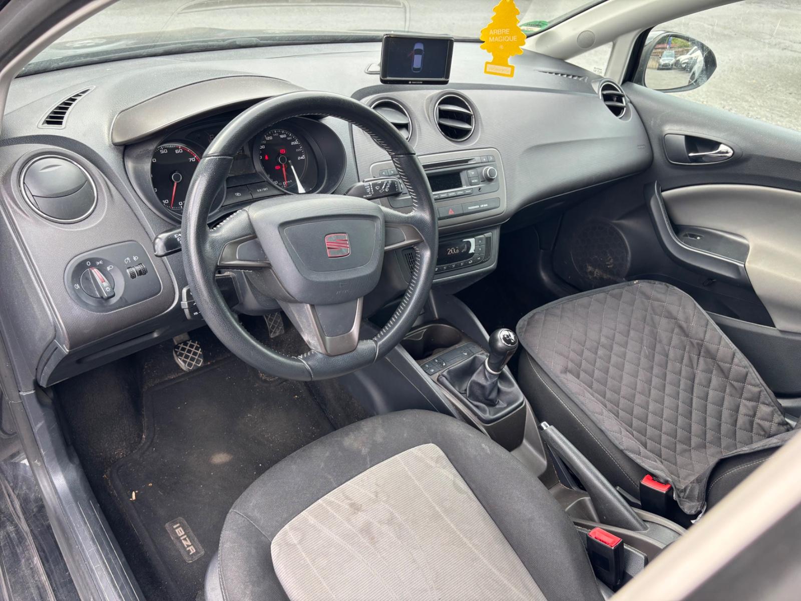 Seat Ibiza 2013 — photo 12