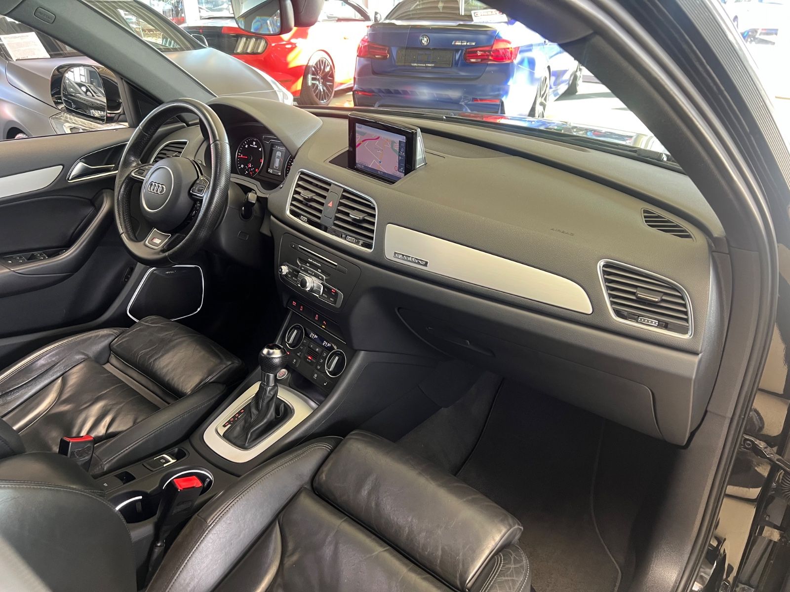 Fahrzeugabbildung Audi Q3 sport S line quattro