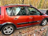 Renault Scenic - Renault Scenic aus 2008 mit Diesel-Antrieb