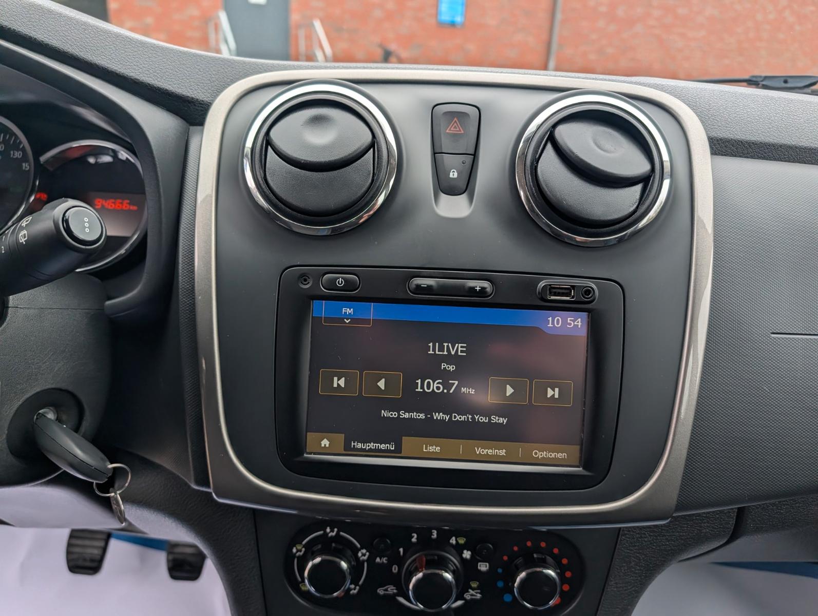 Dacia Logan 2015 — photo 16