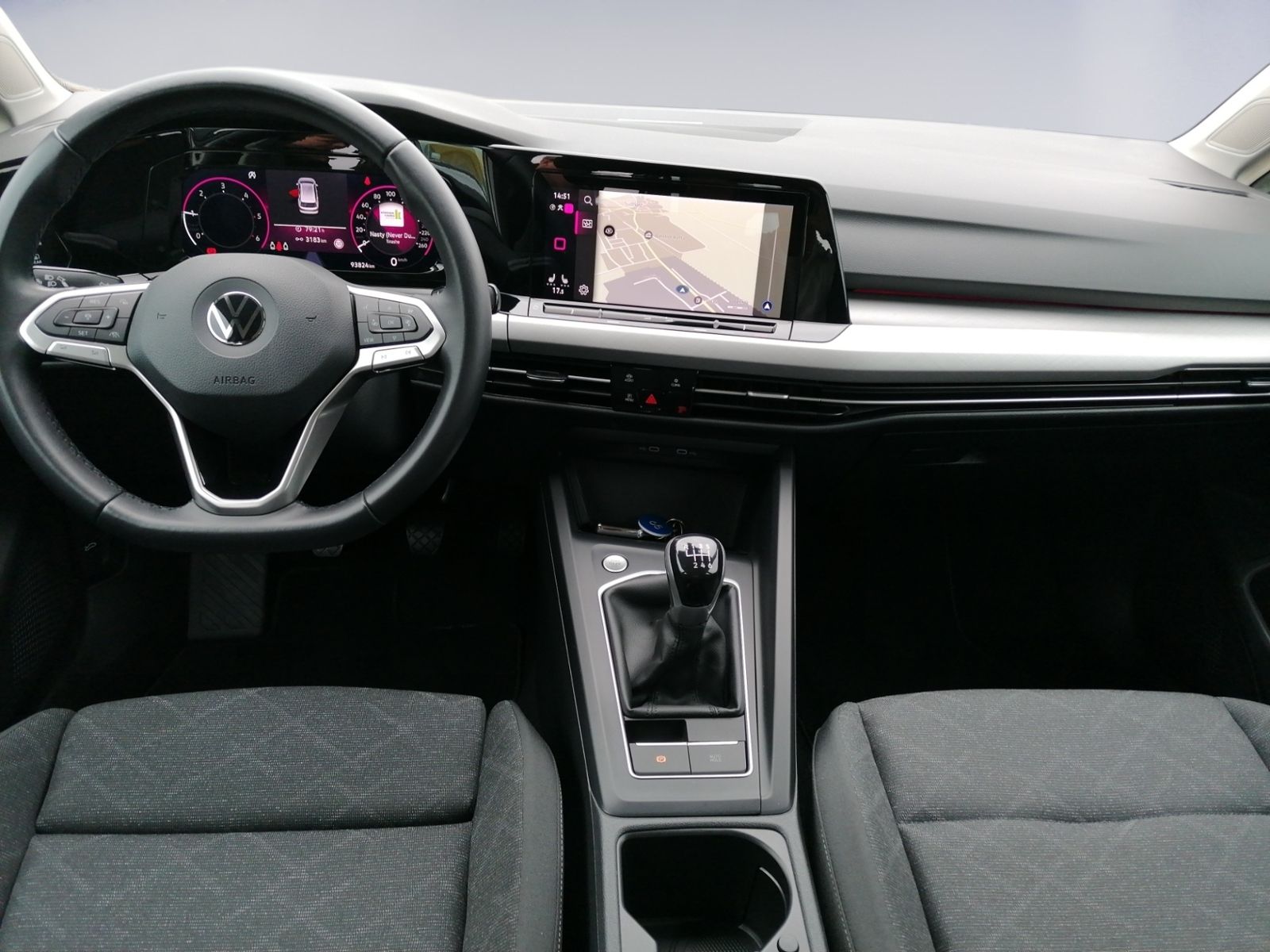 Golf VIII Variant 2.0 TDI Life NAVI+LED+SHZ+PDC+