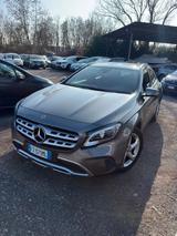 Mercedes-Benz Mercedes-benz GLA 180 Premium - Mercedes-Benz GLA 180 Kombi Gebrauchtwagen