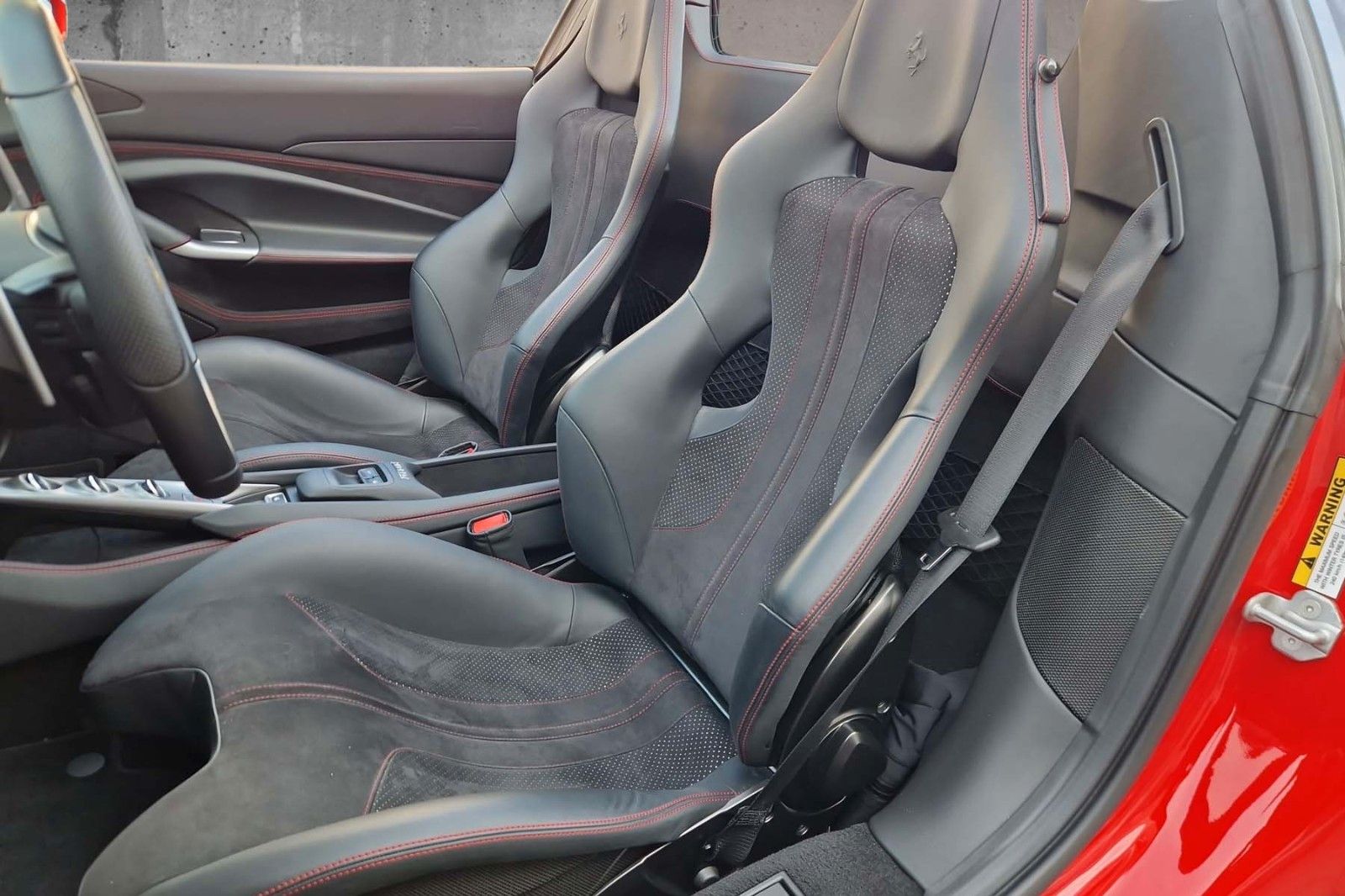 Fahrzeugabbildung Ferrari F8 Spider*1. Hd*dt.Auto*Racing-Sitze*Pista Felge