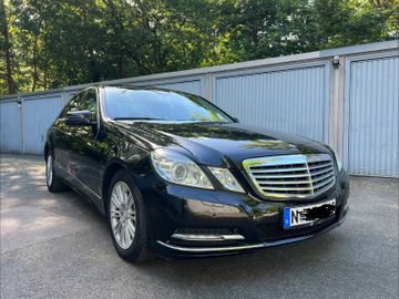 Mercedes E 200 - 2