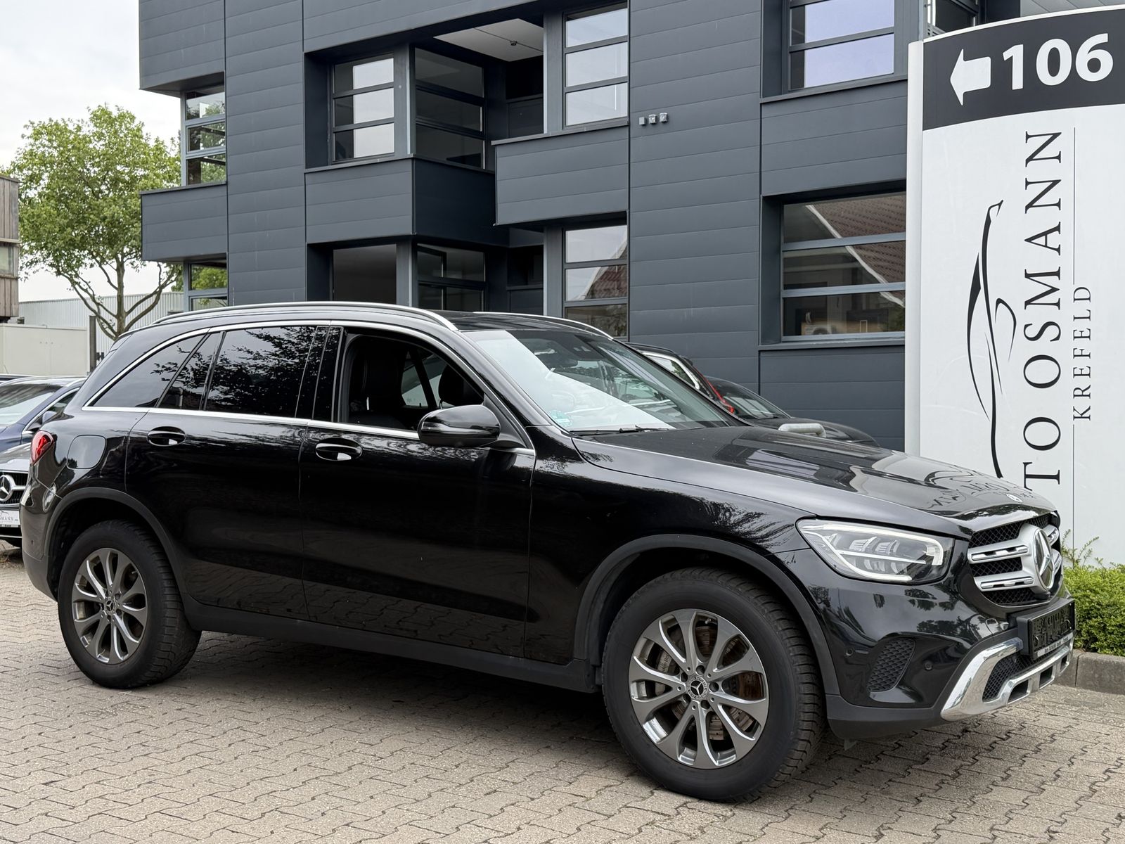 MERCEDES-BENZ GLC 300 de 4Matic 9G-TRONIC | 360°Kam. | Pano