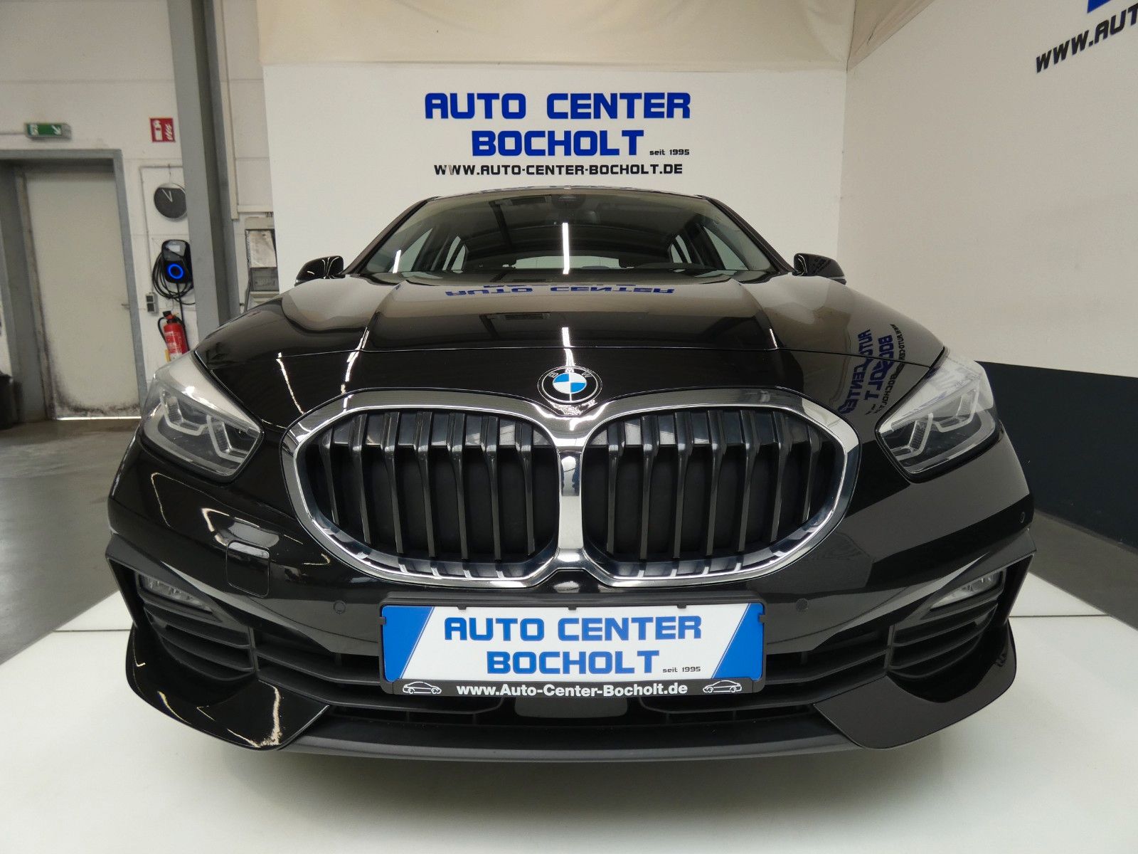 BMW 118 i Advantage* BMW Live Cockpit*Sitzheizung