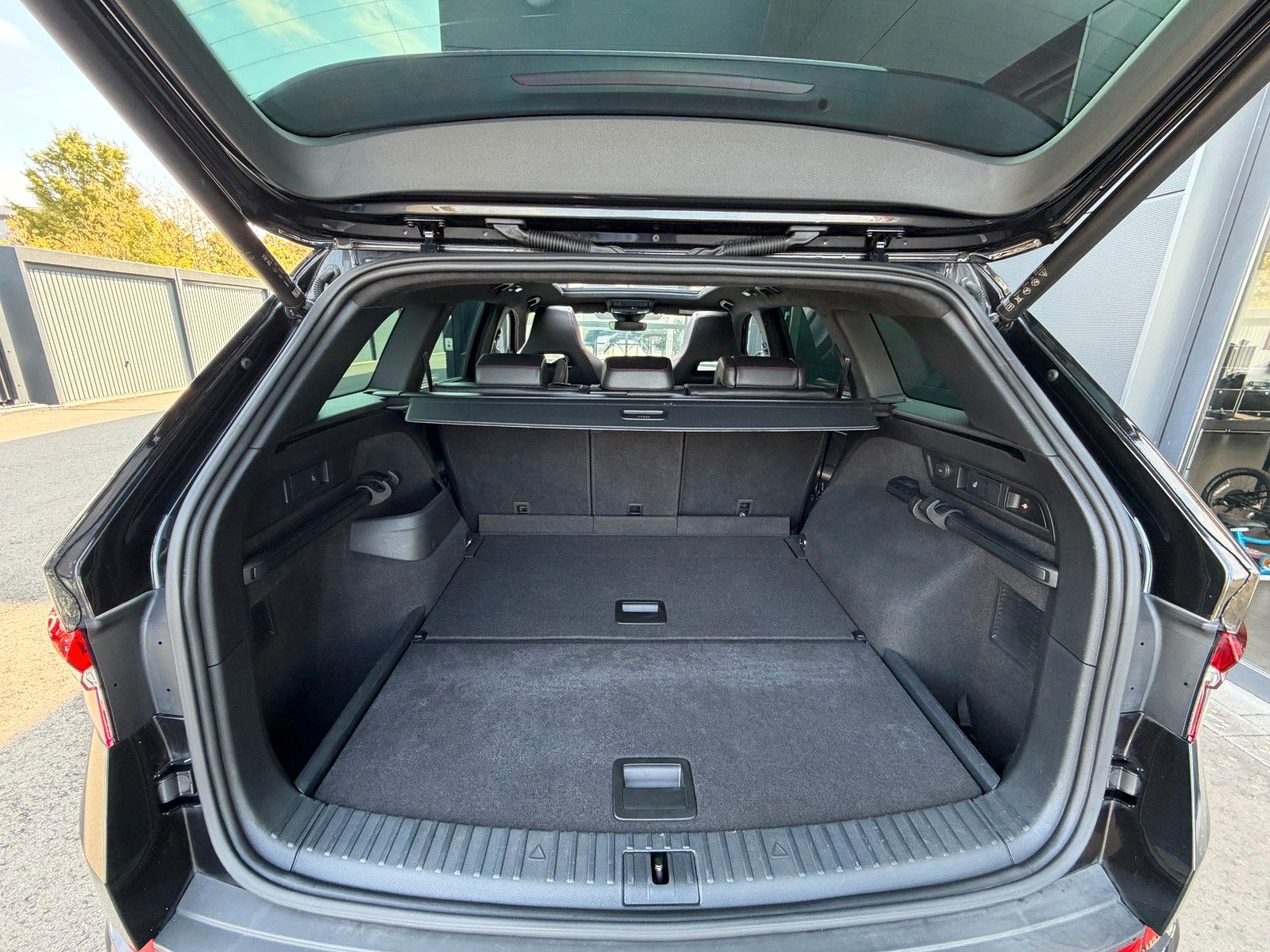 Skoda Kodiaq 2,0TSi RS 4x4 FL Pano AHK Leder Standhz foto 15