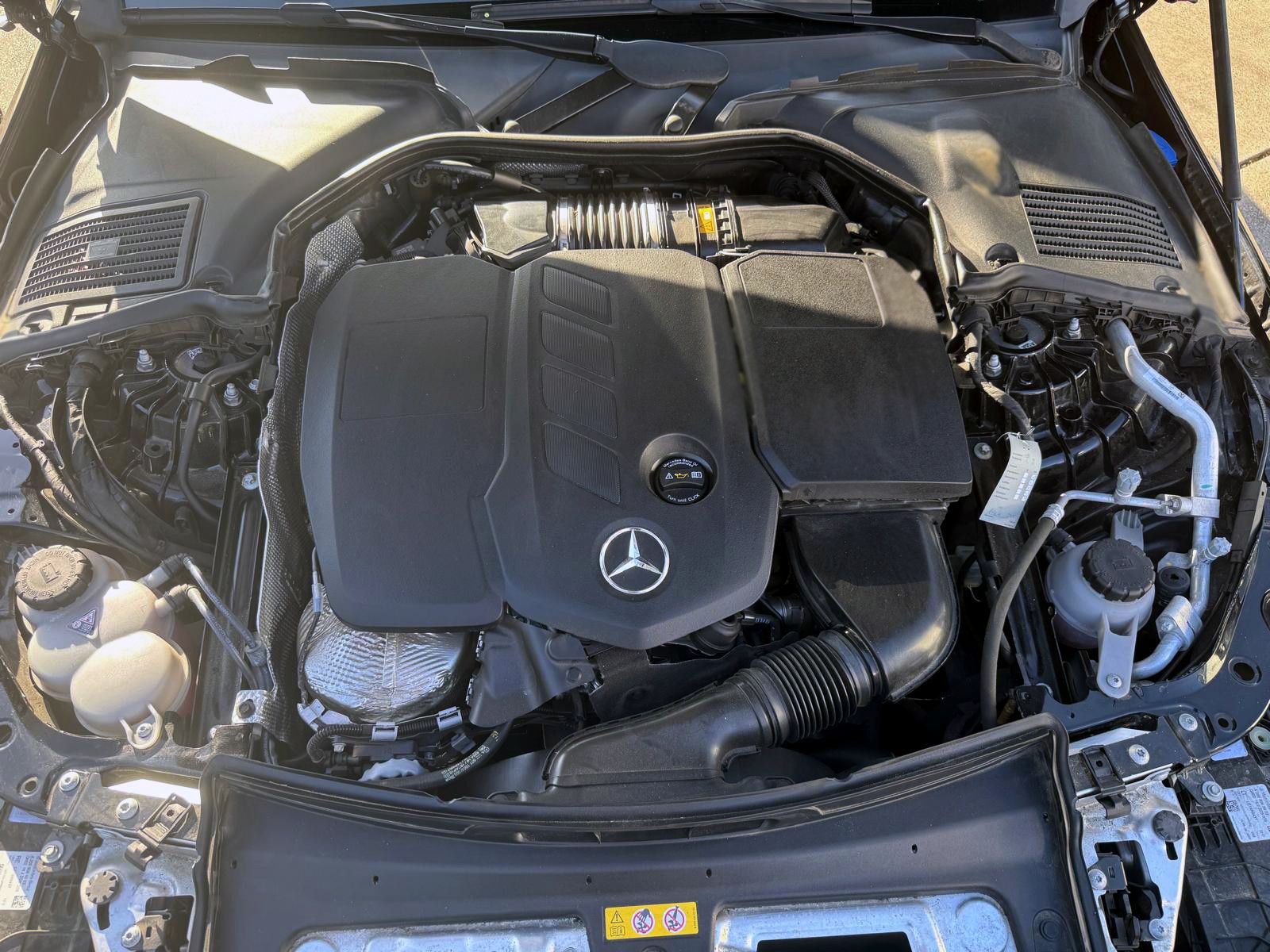 Fahrzeugabbildung Mercedes-Benz C200d T-Modell Avantgarde ACC KAM AHK SHZ LED