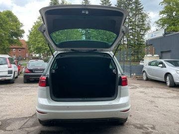 Volkswagen Golf - 9