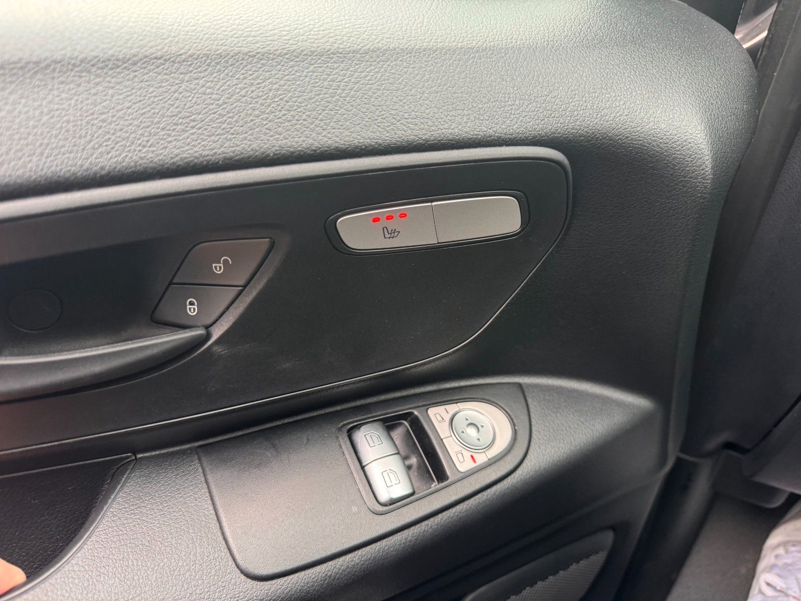 Fahrzeugabbildung Mercedes-Benz Vito 116 CDI Tourer Kamera MBUX 2xKlima