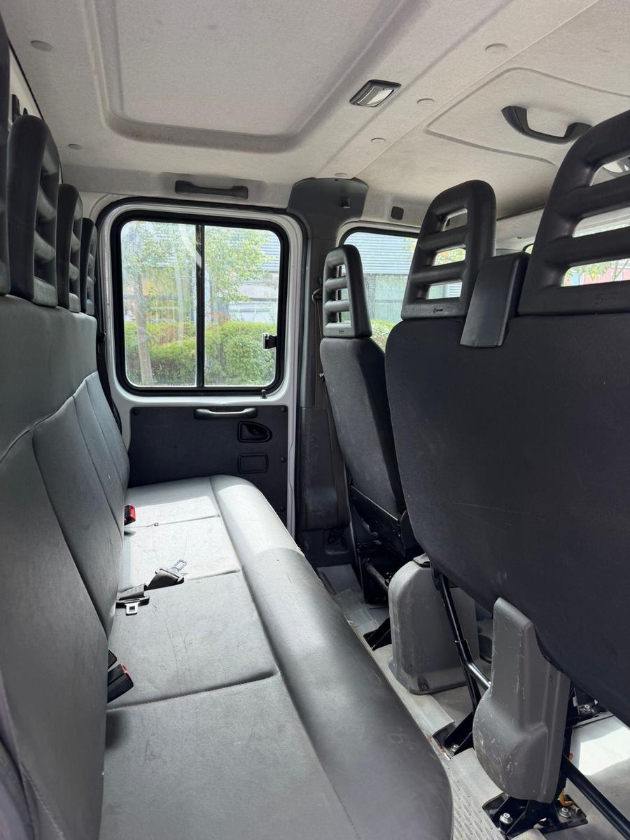 Iveco Daily 2.3 HPi Pritsche Doka 