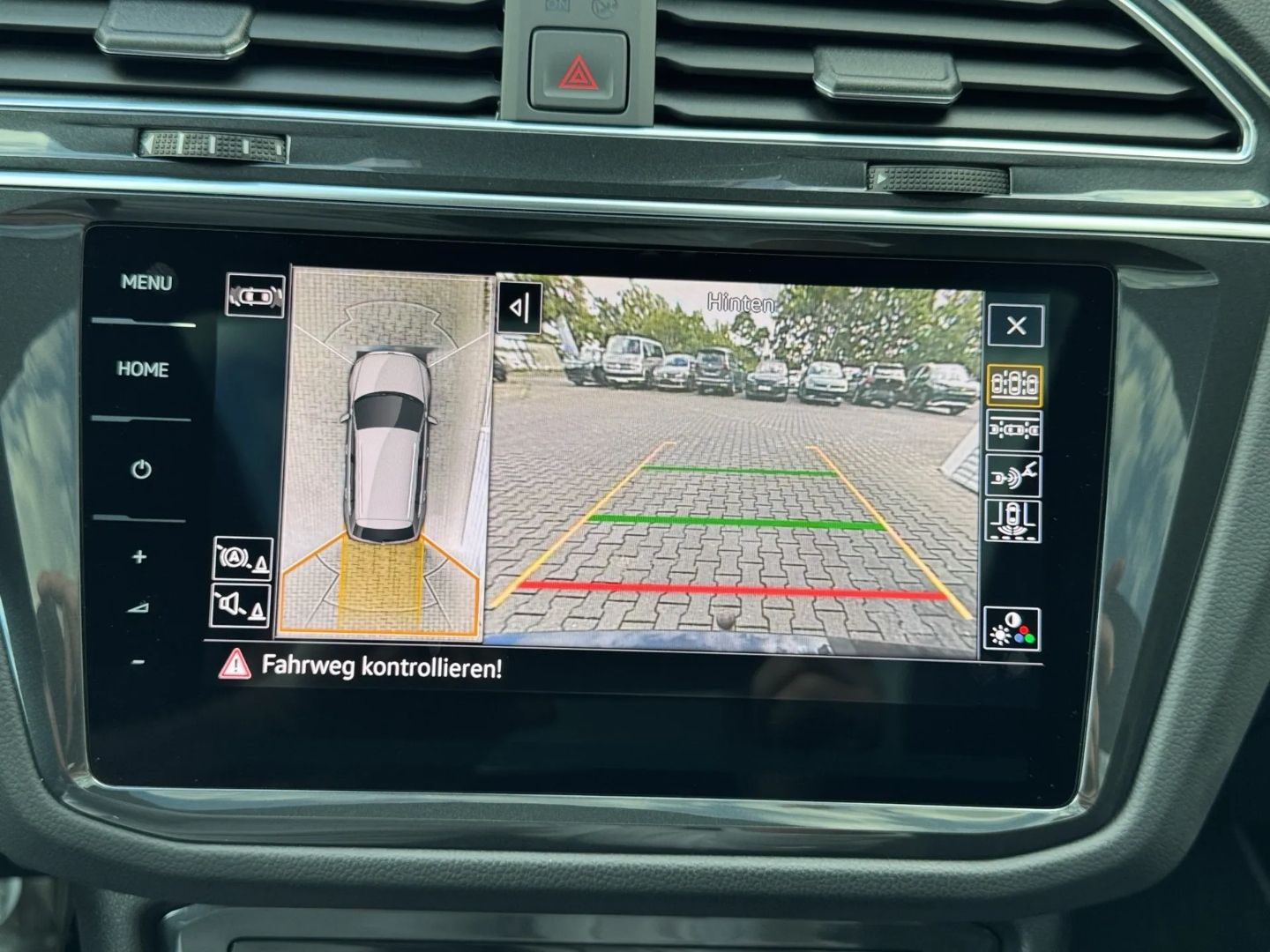 Tiguan 2.0 TDI 4M R-LINE *DCC*AHK*PANO*KEYLESS*
