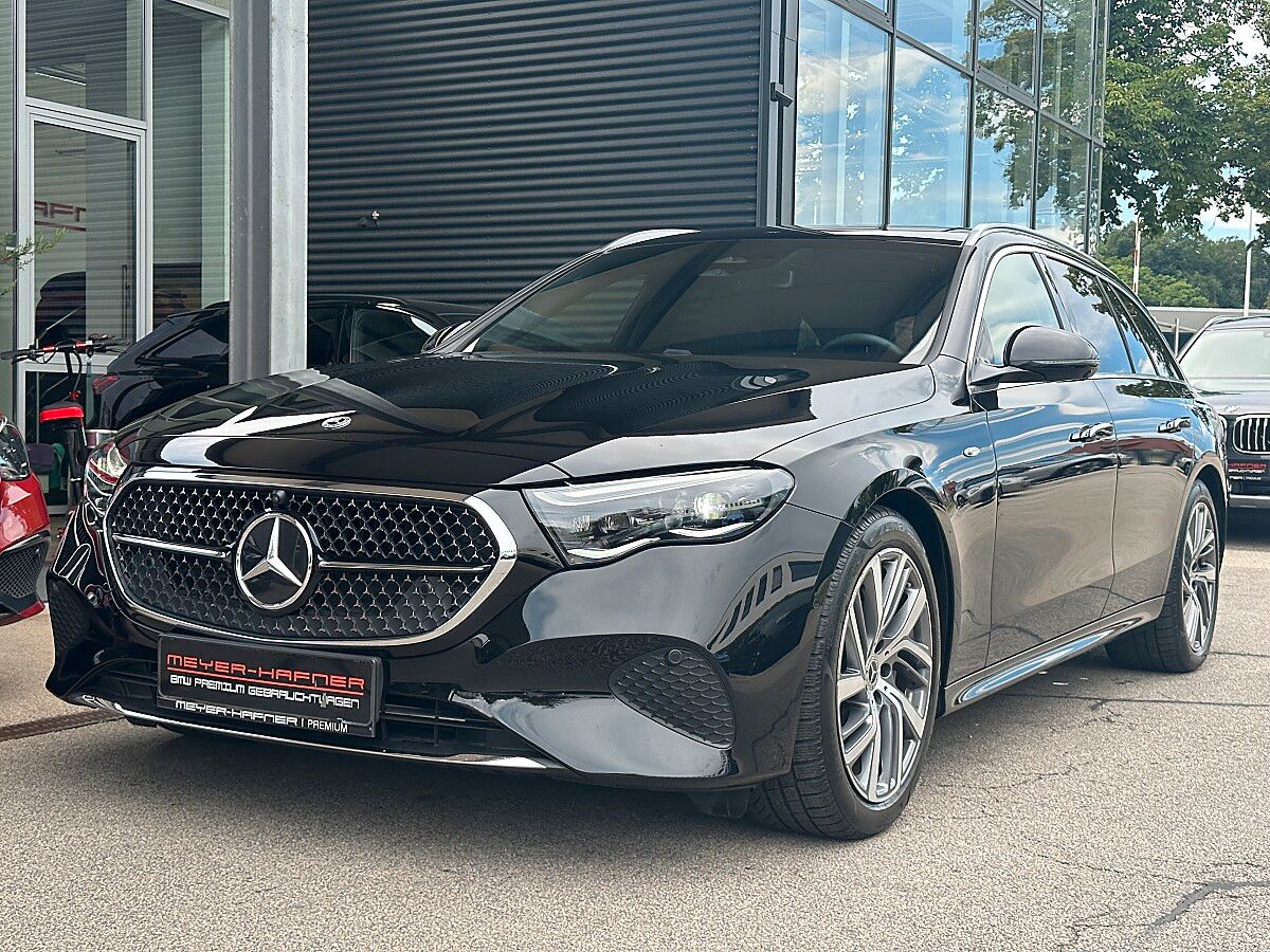 Mercedes-Benz E 300de T PHEV EQ Tech 4Matic Aut. / AHK imagem 2