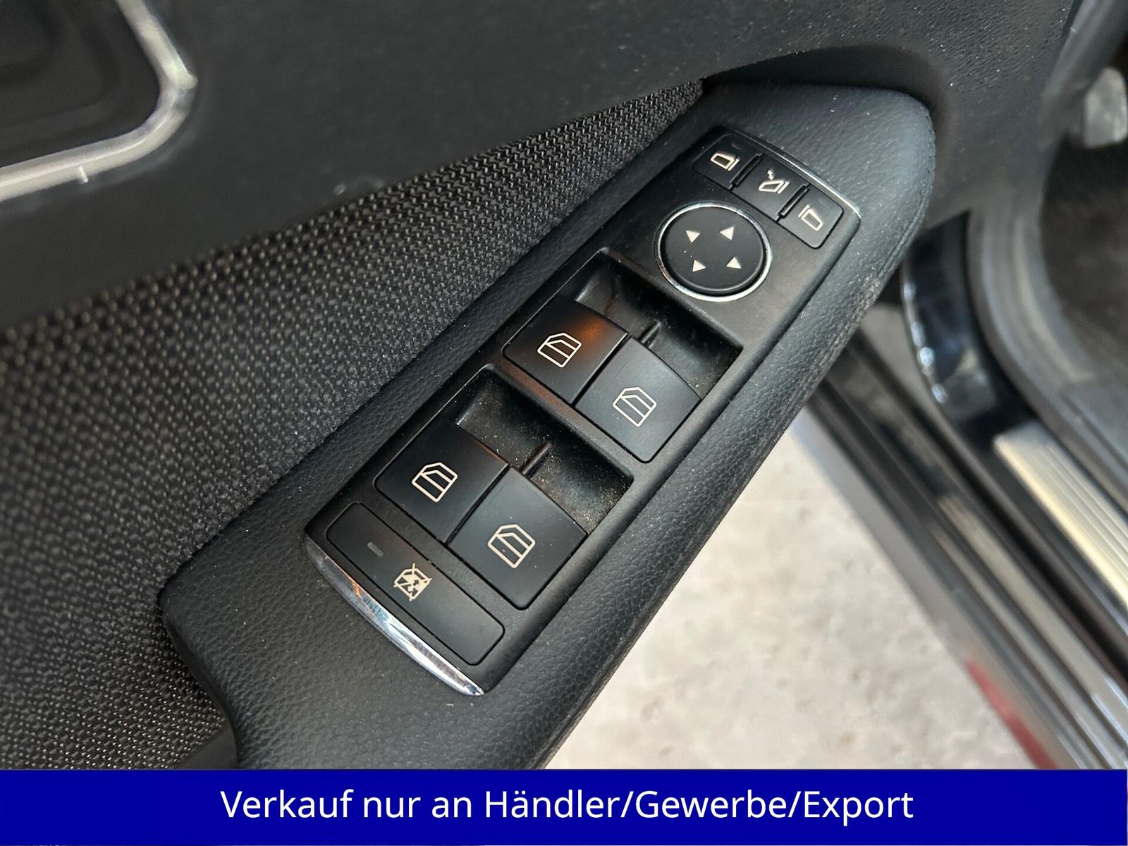 Mercedes-Benz E200 2010 — photo 16