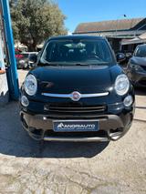 Fiat 500L 1.3 Multijet 95 CV Trekking - schwarze Fiat 500L Trekking