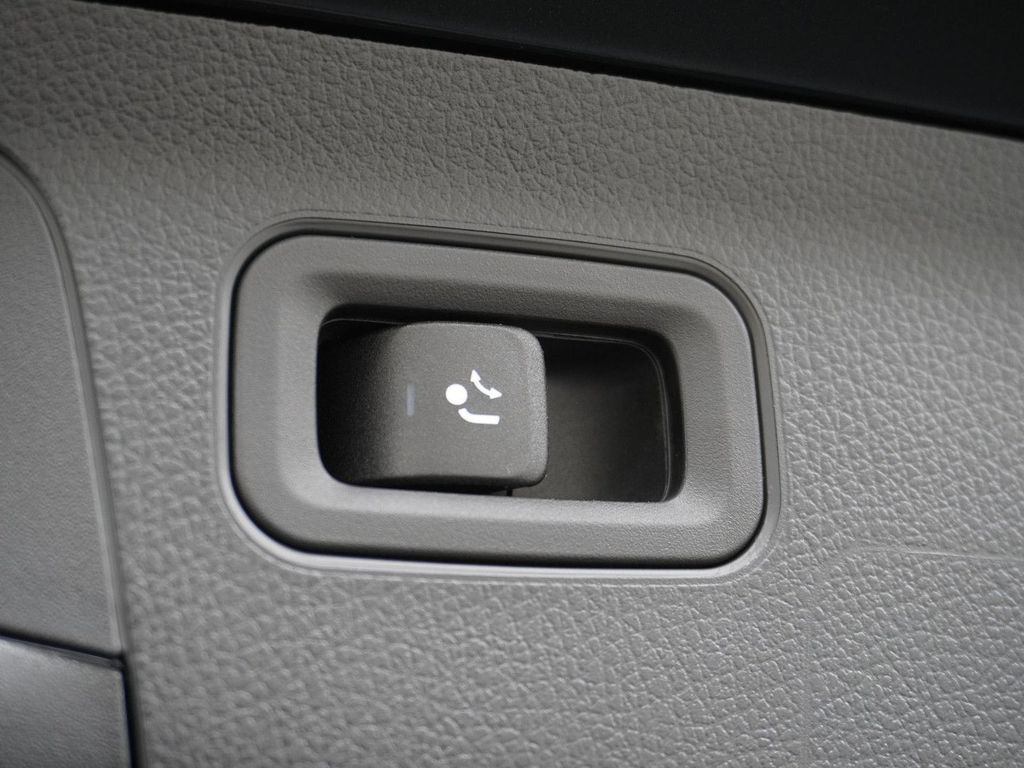 Mercedes-Benz A 250 e Star Edition AMG Line Plus | Panorama -
