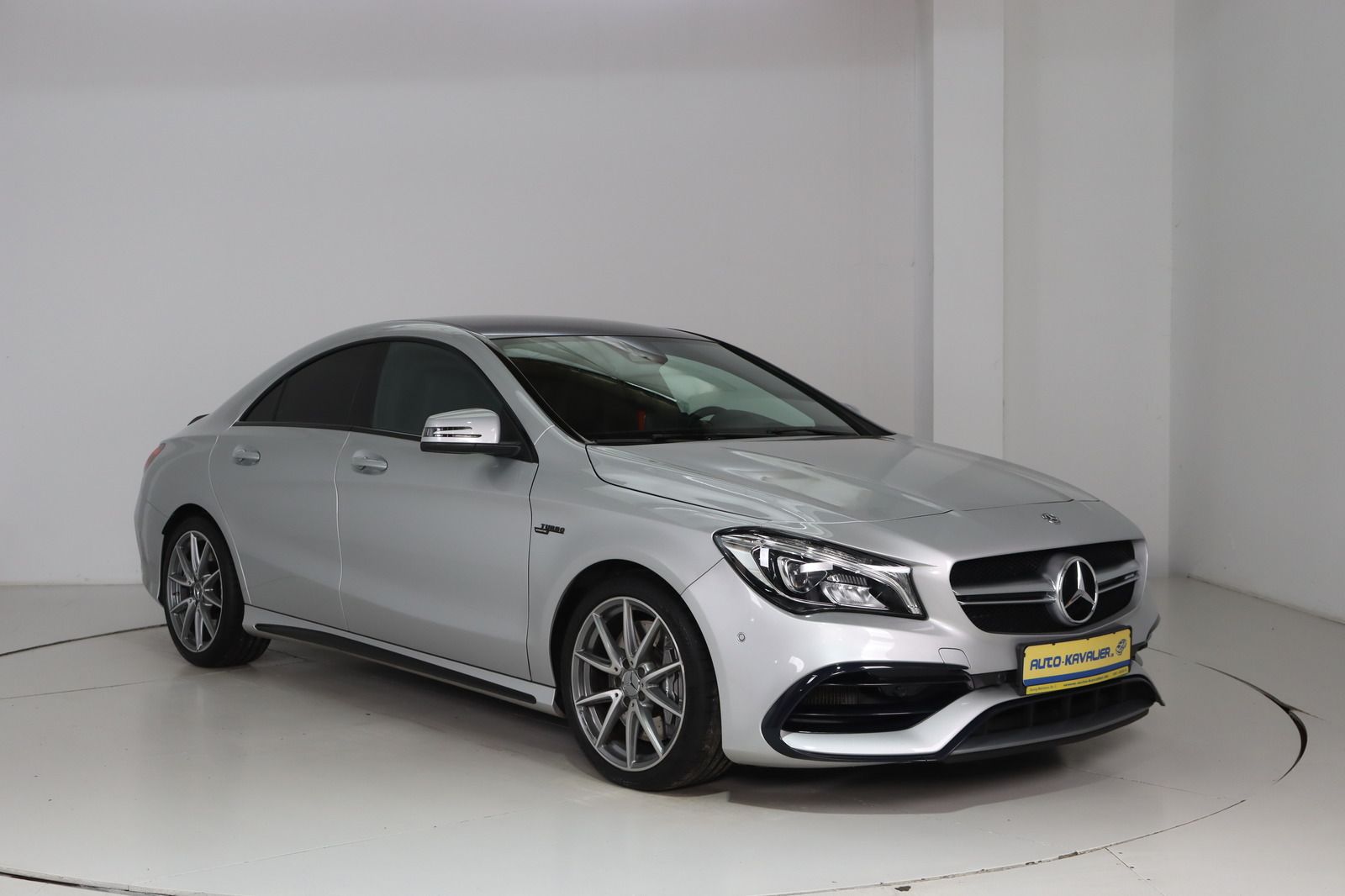 Fahrzeugabbildung Mercedes-Benz CLA 45 AMG 4Matic Coupe * Led * Navi * Alcantara