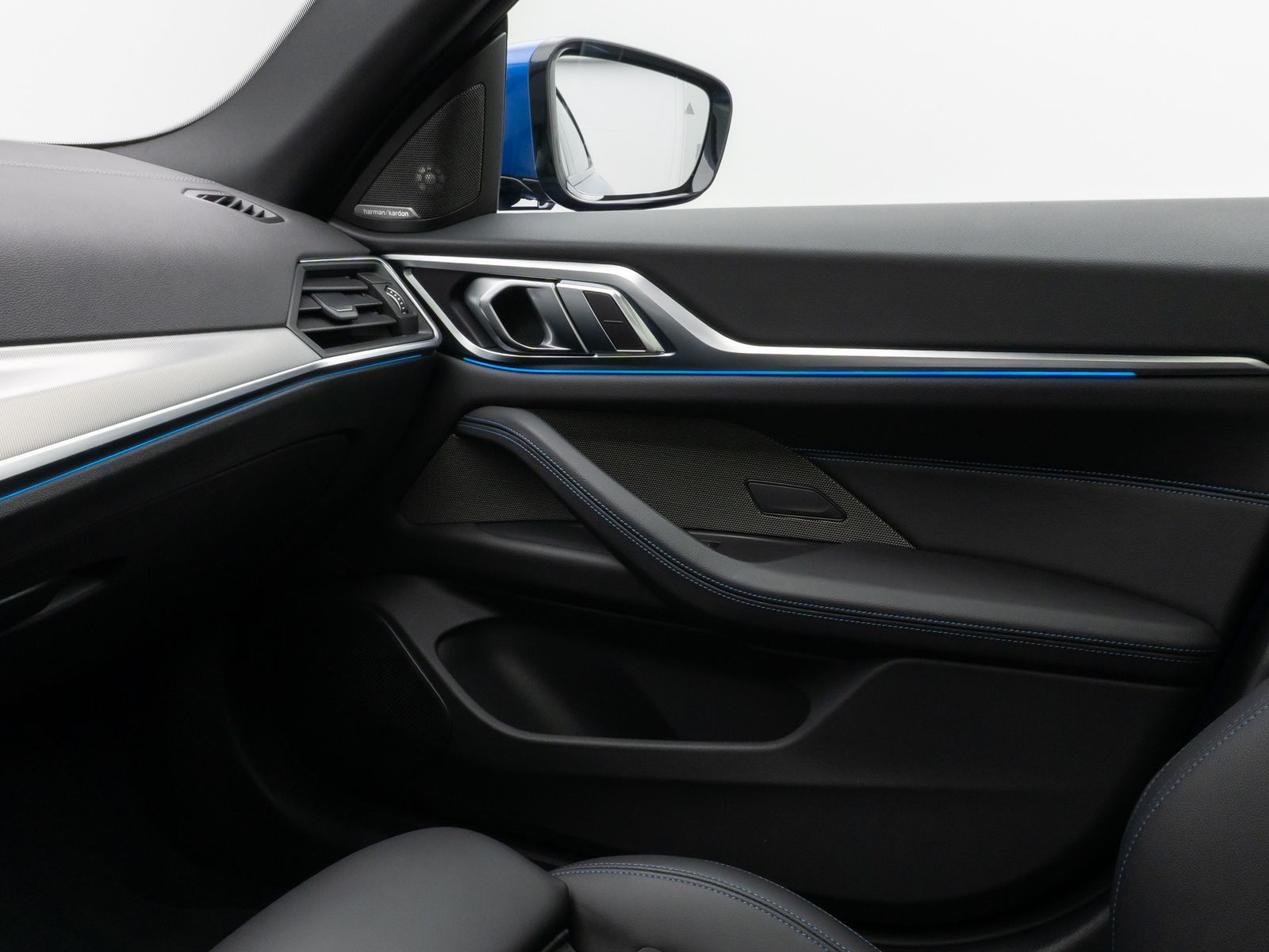 Fahrzeugabbildung BMW i4 eD40 M Sport Gran Coupè Kamera Glasdach HUD