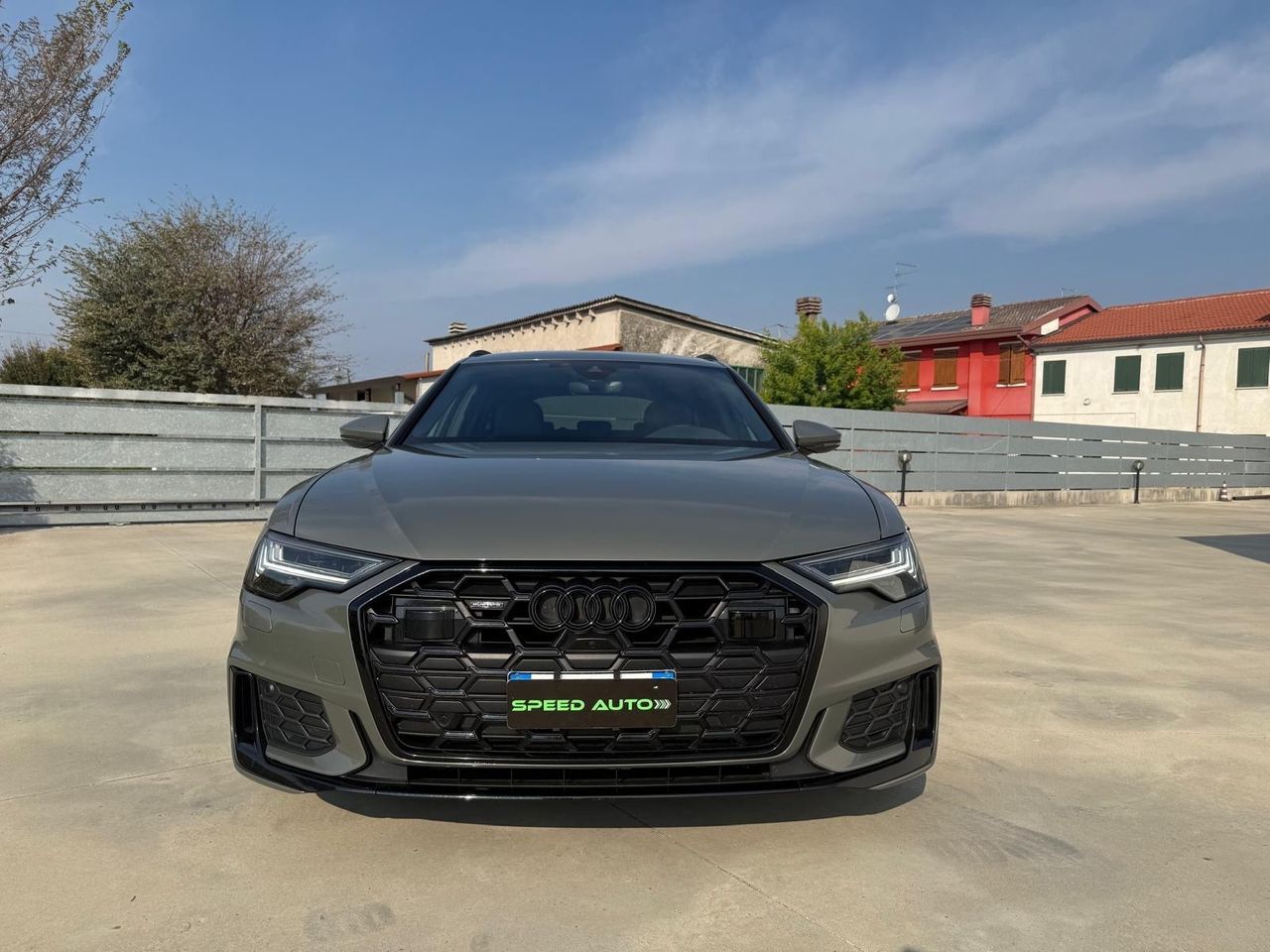 Audi A6 Avant 45 2.0 TFSI quattro ultra S tronic imagem 2