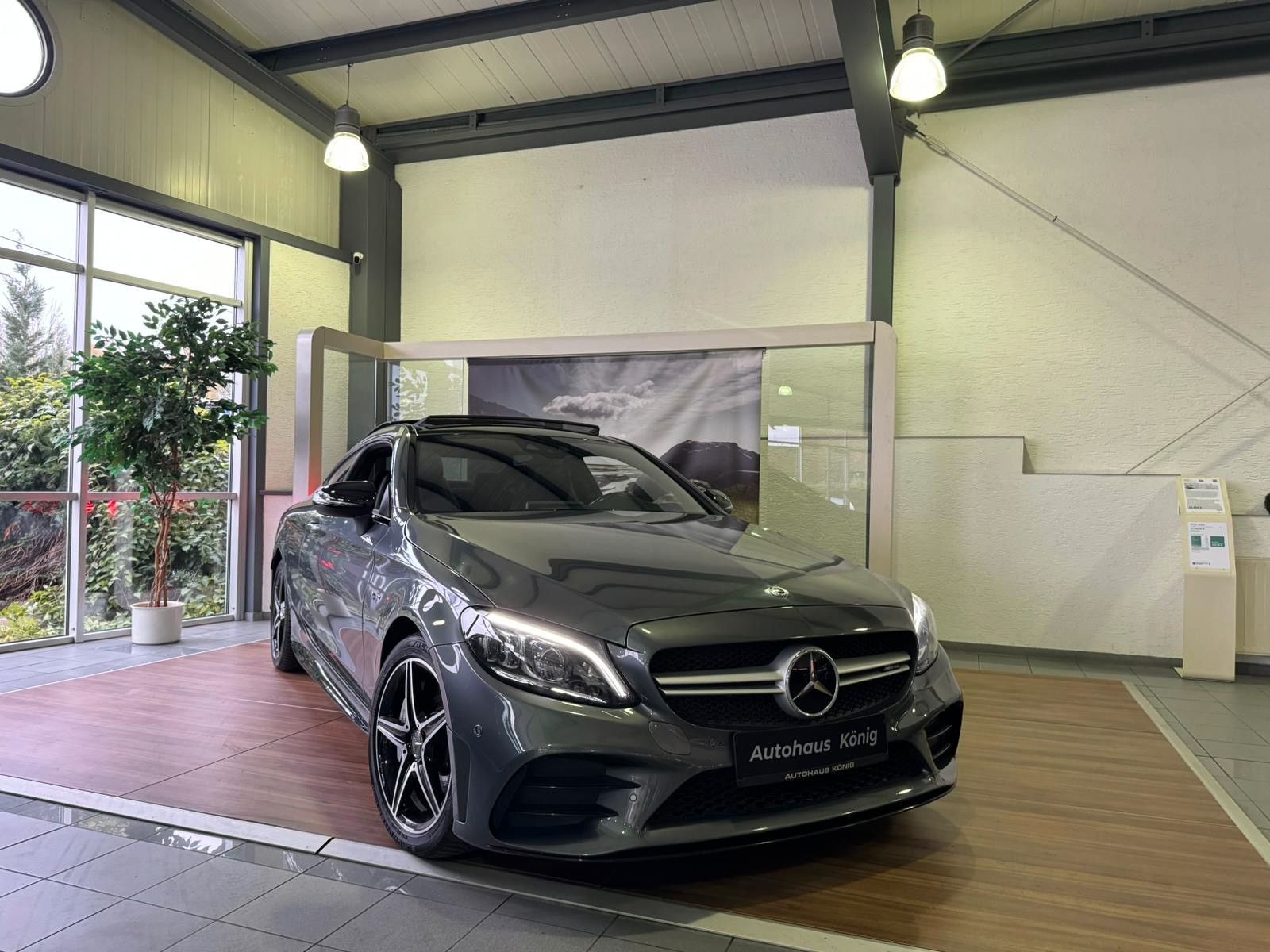 MERCEDES-BENZ C 43 AMG Coupé 4Matic /Panorama/LED/Night Paket