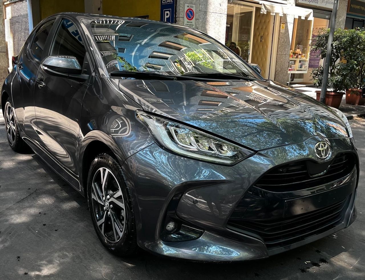 Toyota Yaris 1.5 Hybrid 5 porte Trend