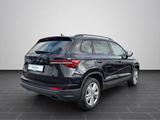 Skoda Karoq Selection 2.0 TDI DSG NAVI PARKEN TRAVEL - scheckheftgepflegte Skoda Karoq