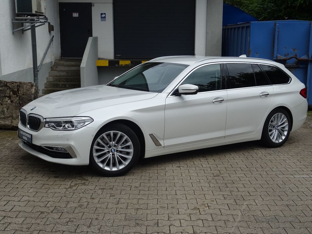 Image of BMW 540