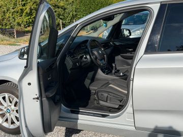 BMW 218 Gran Tourer - 12