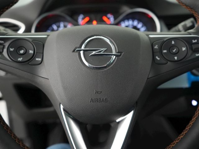 Crossland X INNOVATION+AHK+NAVI+RÜCKFAHRKAMERA+S