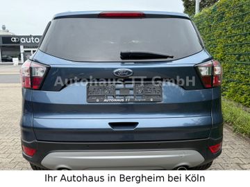 Ford Kuga - 10