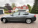 BMW 320i - - BMW 320: Limousine