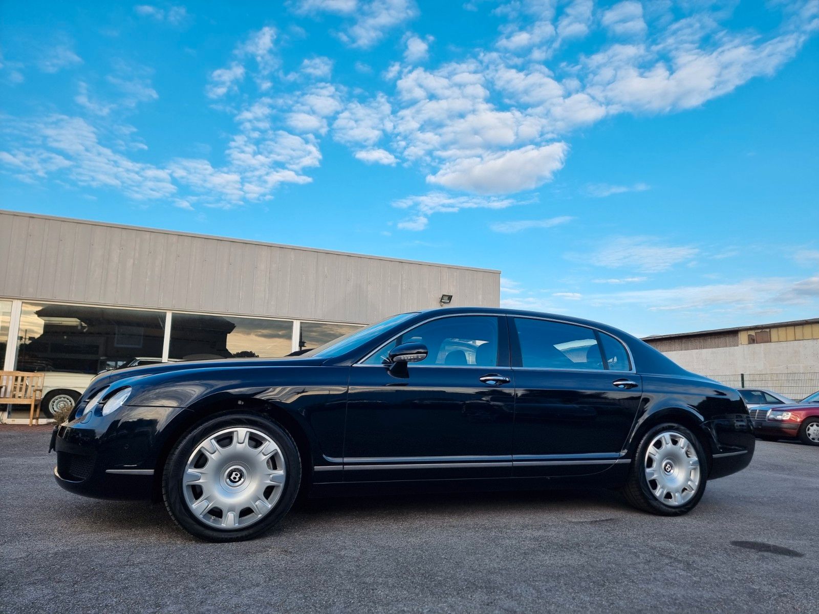 Fahrzeugabbildung Bentley Continental Flying Spur/Ausnahmezustand/Orig. km