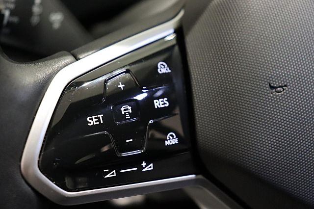 ID.7 Tourer Pro 86kWh AHK Winterr. EasyOpen Wärm