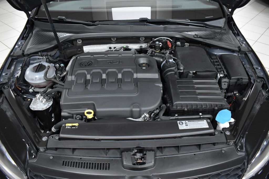 Volkswagen Golf VII GTD PANO ACC DCC TOTW KAMERA DYNAUDIO