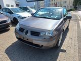 Renault Megane II Coupe / Cabrio Privilege Automatik - Renault Megane: Ii Privilege