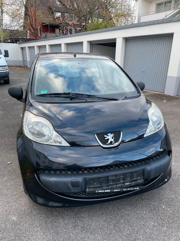 Peugeot 107 (Winterauto, Anfängerauto) seh...