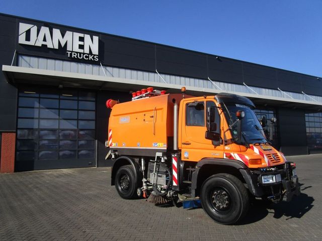 Unimog U 500 U 500 met Schmidt SK 501 opbouw