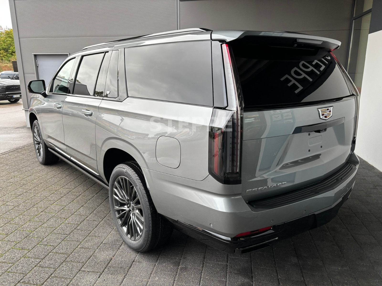 Cadillac Escalade FACELIFT MY26 6.2 V8 ESV Sport Platinum