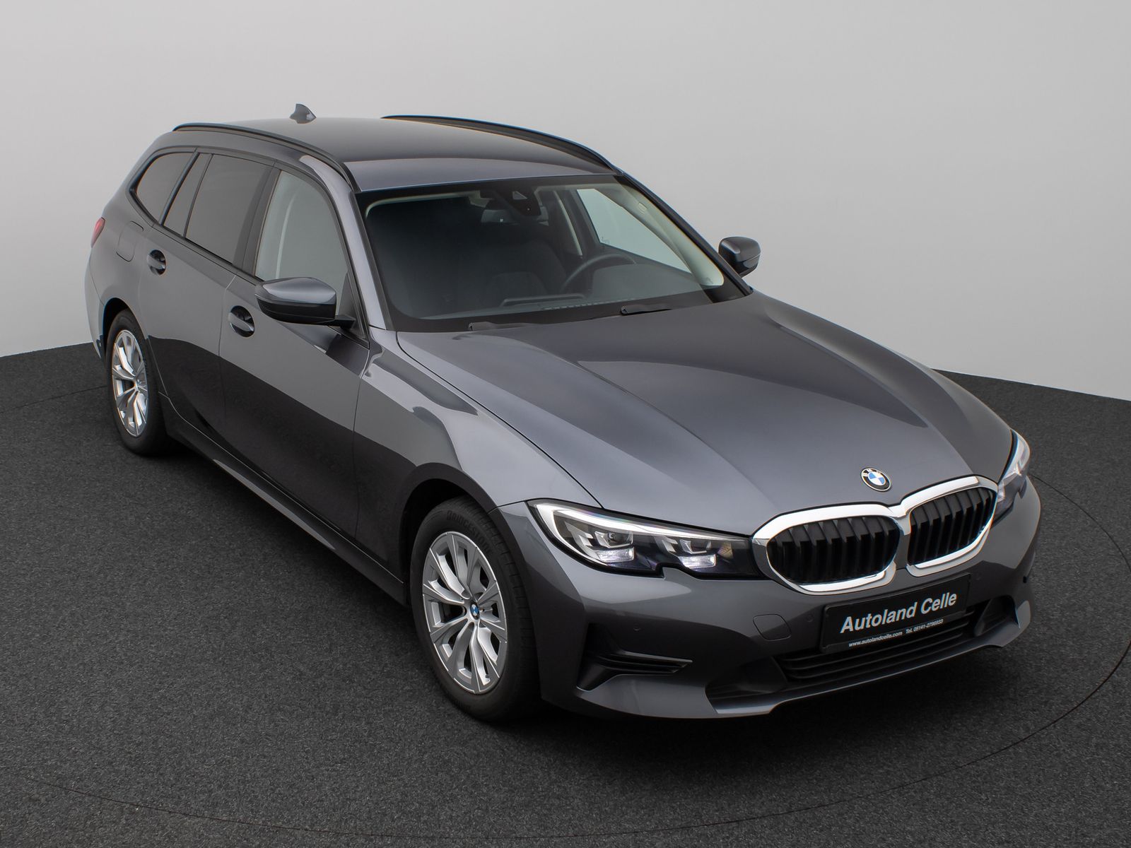 Fahrzeugabbildung BMW 320d DAB HiFi PDC Fernlichtassist Komfort Alarm