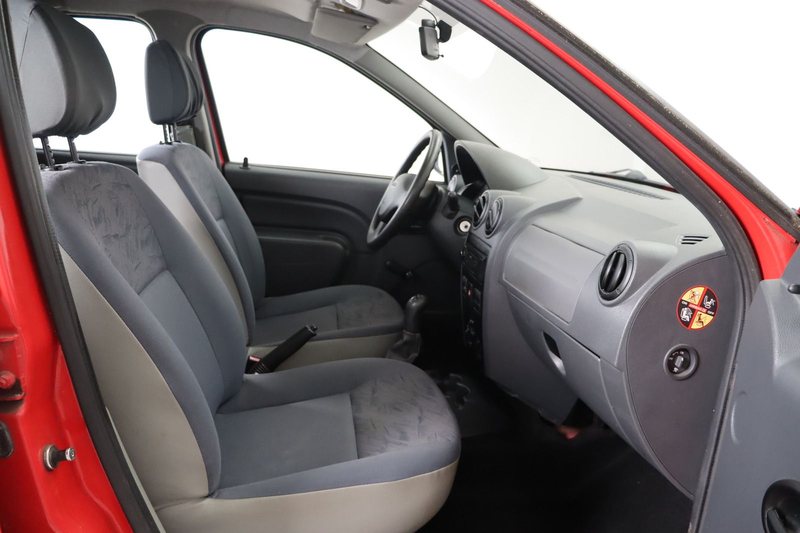 Fahrzeugabbildung Dacia Logan 1.4 MPI * PDC * 8-fach