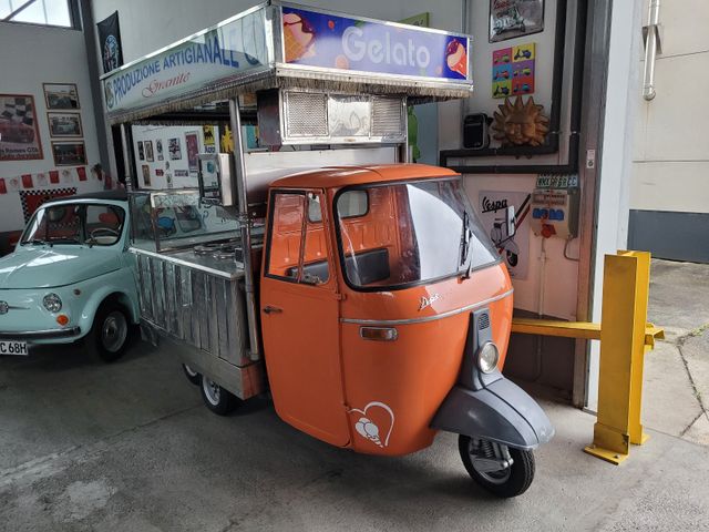 Piaggio APE 400R Eiswagen Foodtruck