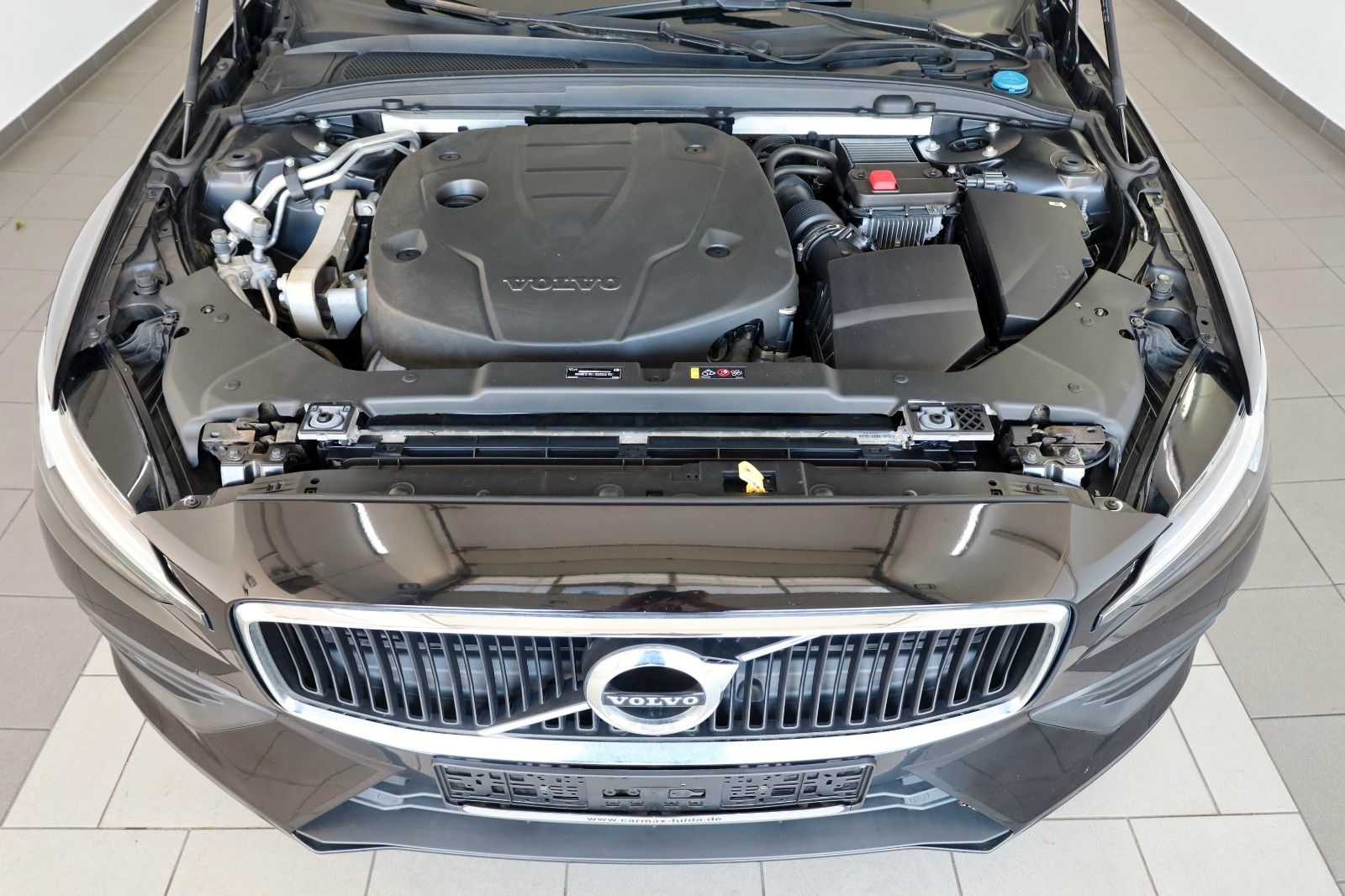 Fahrzeugabbildung Volvo V60 Kombi Momentum Pro T.Leder,Navi,LED,AppleCar