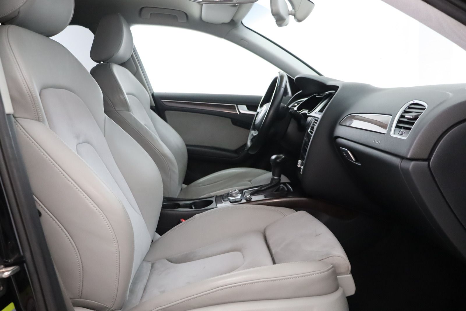 Fahrzeugabbildung Audi A4 3.0 TDI S tronic * Xenon * Navi * el. Sitze
