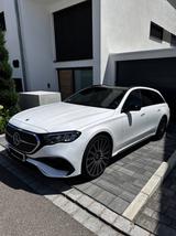 Mercedes-Benz E 220 d T AMG Pano AHK UVP 86.860€ NL 30%