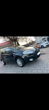 Fiat ich verkaufe fiat punto 1.2  Tüv bis 2027 - Fiat Punto in Berlin