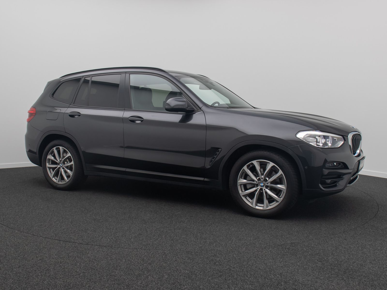 Fahrzeugabbildung BMW X3 xD20d Kamera HUD HiFi AHK Komfort Sport 19"