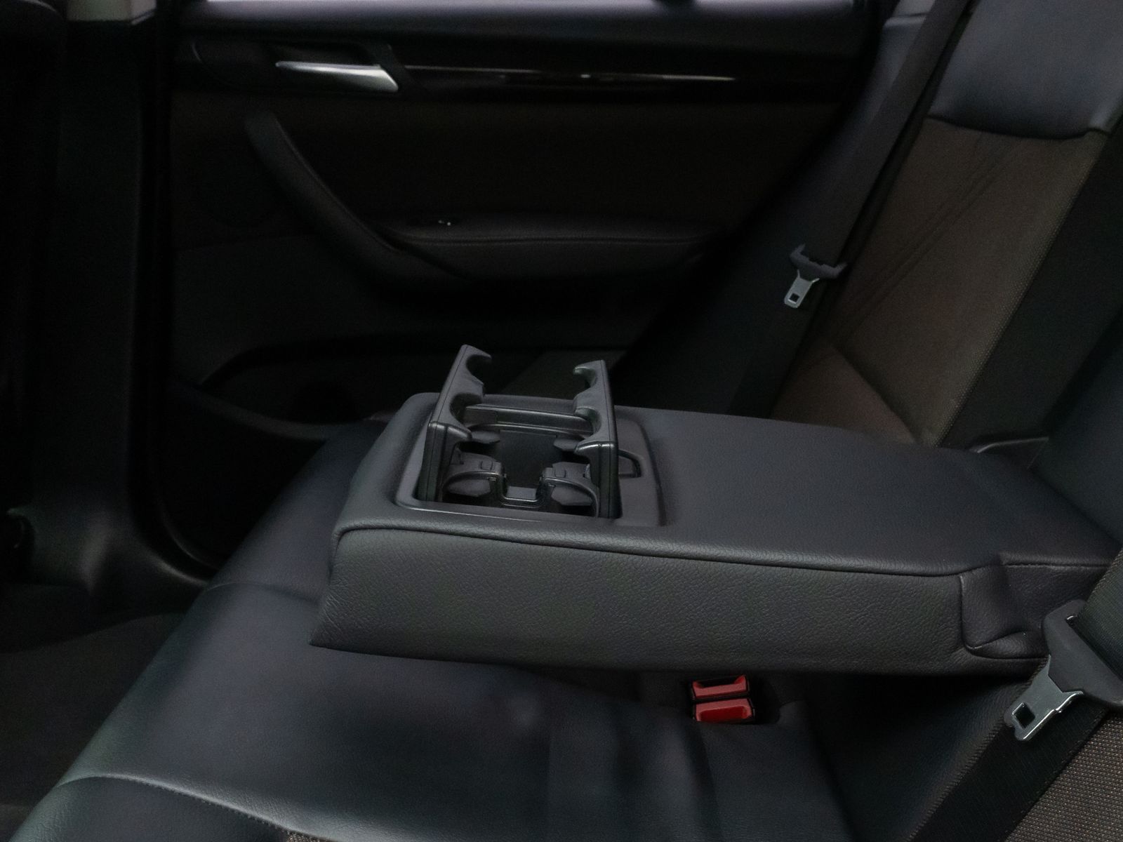 Fahrzeugabbildung BMW X3 xD20d xLine Kamera HUD HiFi Lenkrhz Stndhzg