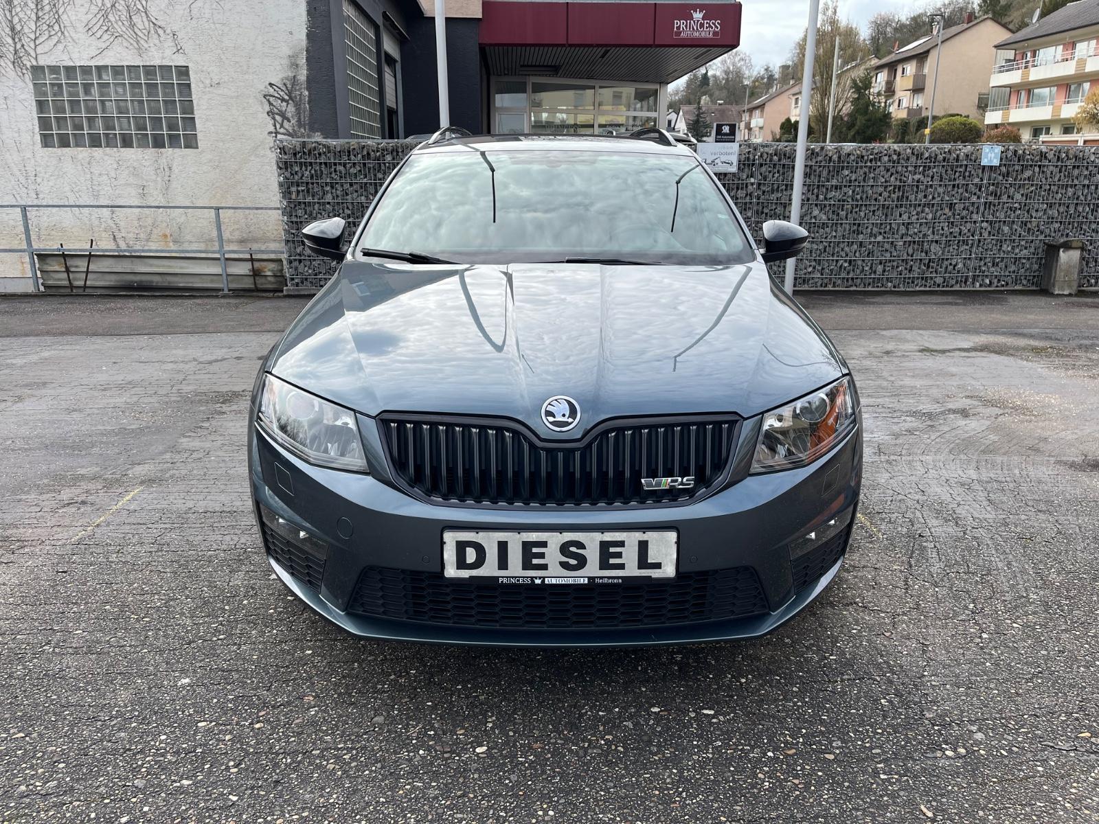 Skoda Octavia Combi RS 2.0 TDI DSG "Challenge" *Leder*