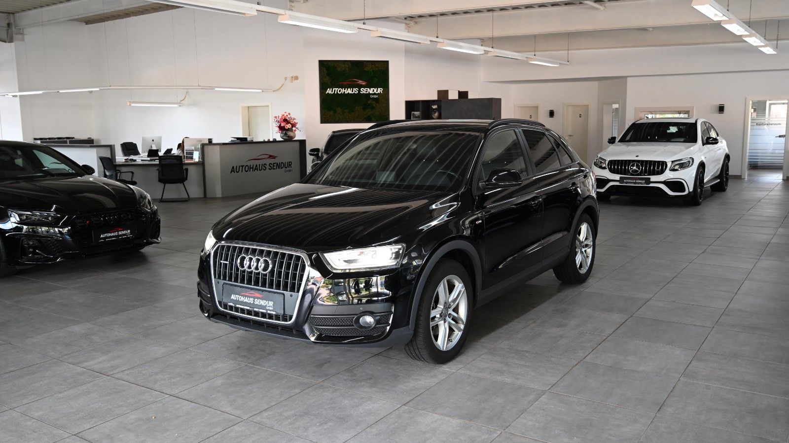 Q3 2.0 TFSI quattro *NAVI*PDC*TOP*LEDER*S-LINE