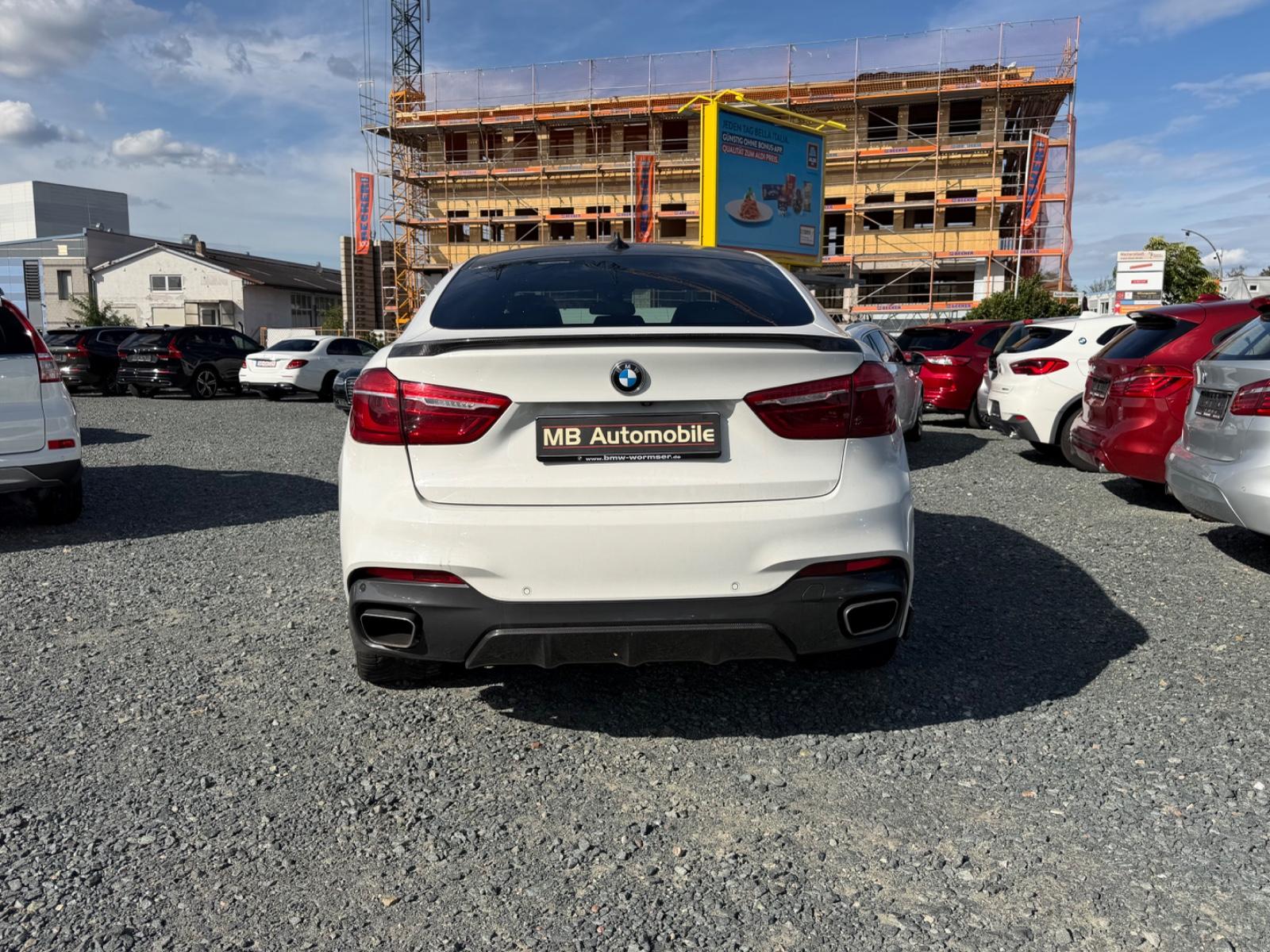 BMW X6 xDrive 50 i  M* Unfallfahrzeug* GSD/Navi/360*